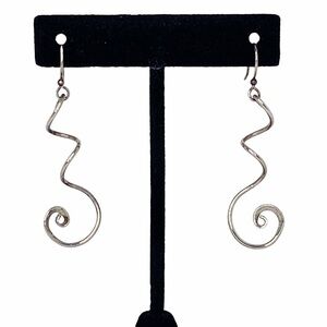 FASHION EARRINGS Pierced Earrings Ear wires Swirly Whimsical Silver OS fits all